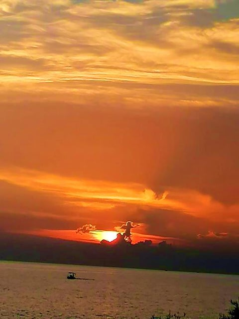 Der Flug des Seins - Sonnenuntergang und Freiheit